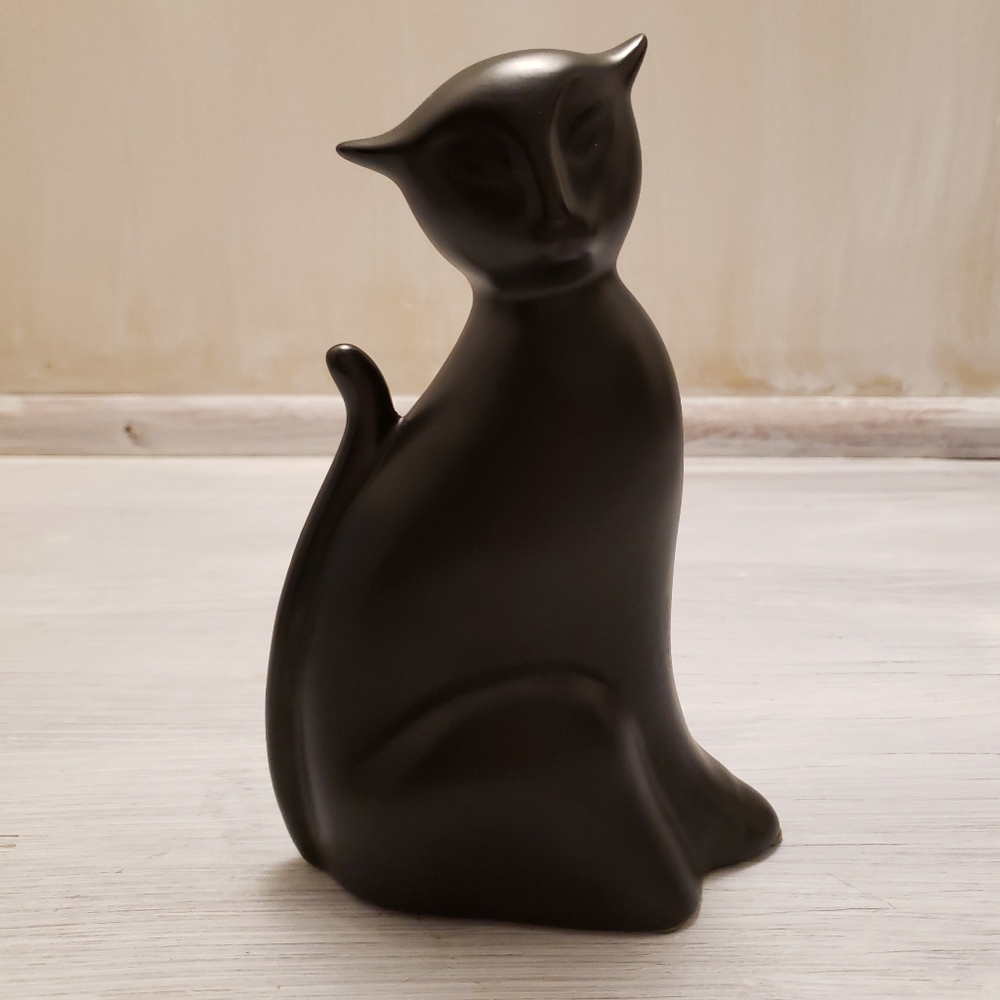 Ceramic black cat statue